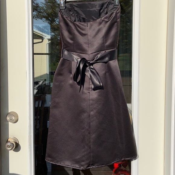 👙Bill Levkoff Classics Strapless Homecoming Dress - Picture 3 of 8